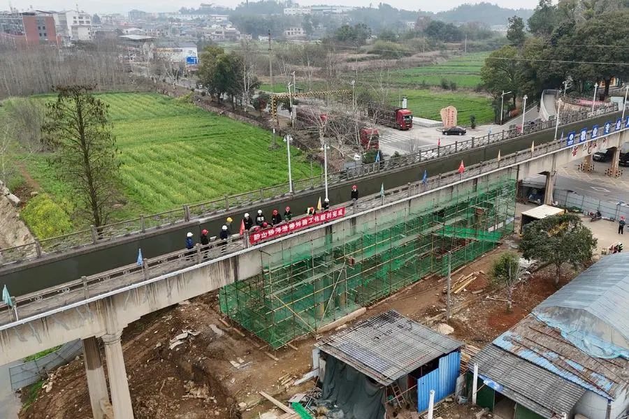 ?中騰智信助力280噸“巨無霸”毫米級(jí)精準(zhǔn)復(fù)位